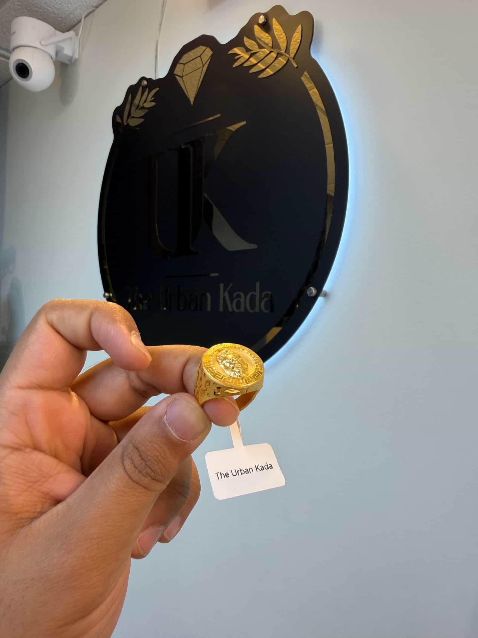 1 GRM VERSACE GOLD RING