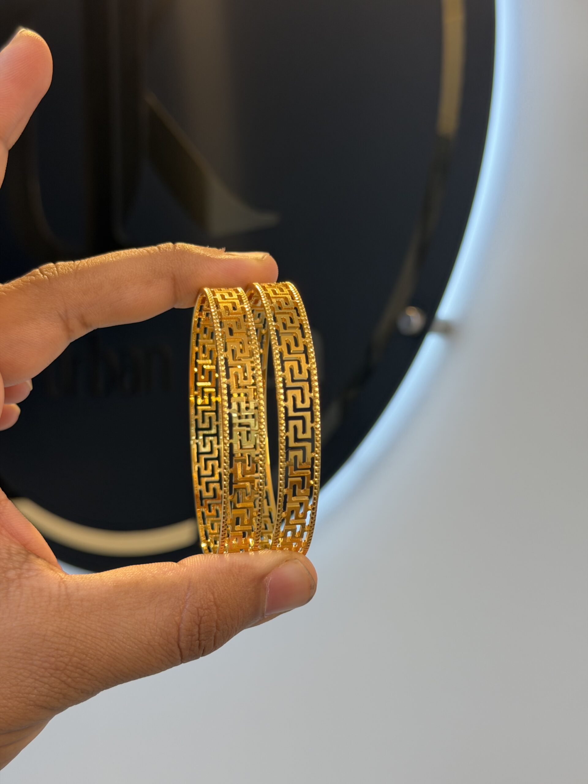 1 grm gold Bangle