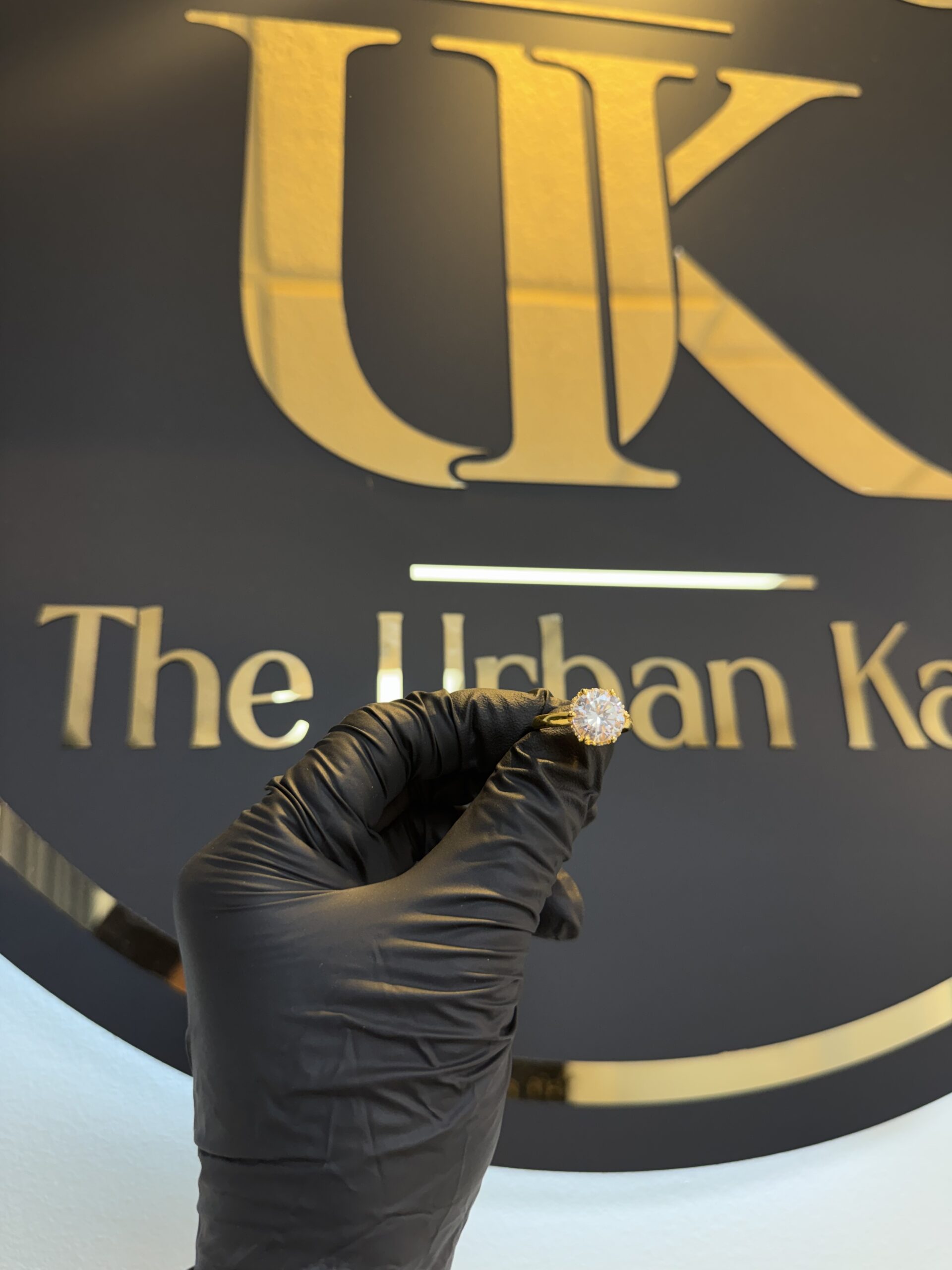 Half Grm Single Stone Ladies Gold Ring