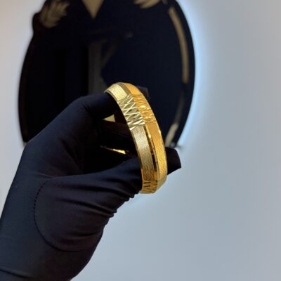 1 GRM GOLD HALF CUT KADA